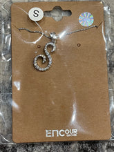 Load image into Gallery viewer, Alphabet necklace